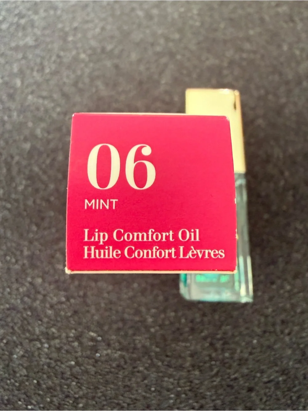 Clarins Lip Comfort Oil 06 Mint New in box